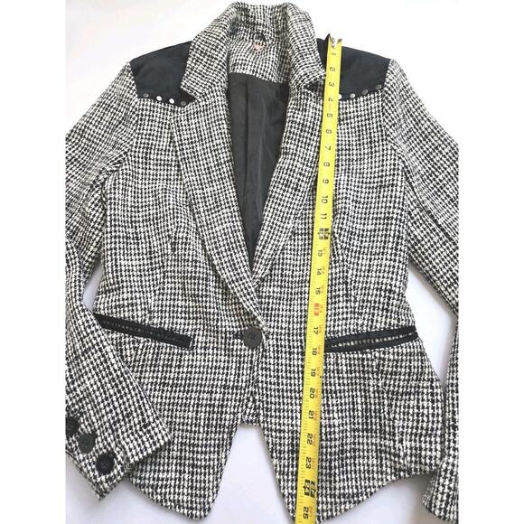 Free People Black and White Houndstooth Rodeo Blazer Size Small Jacket NWOT - Picture 5 of 14